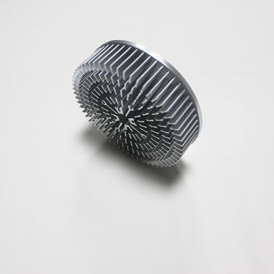 AL1070 Pin Fin Pendingin Area Pembuangan Panas Disesuaikan Dengan Cetakan Keluar